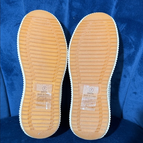 Nicole Miller Brita Pastel Platform Sneakers Women’s Size 7 NWOT - Picture 6 of 6